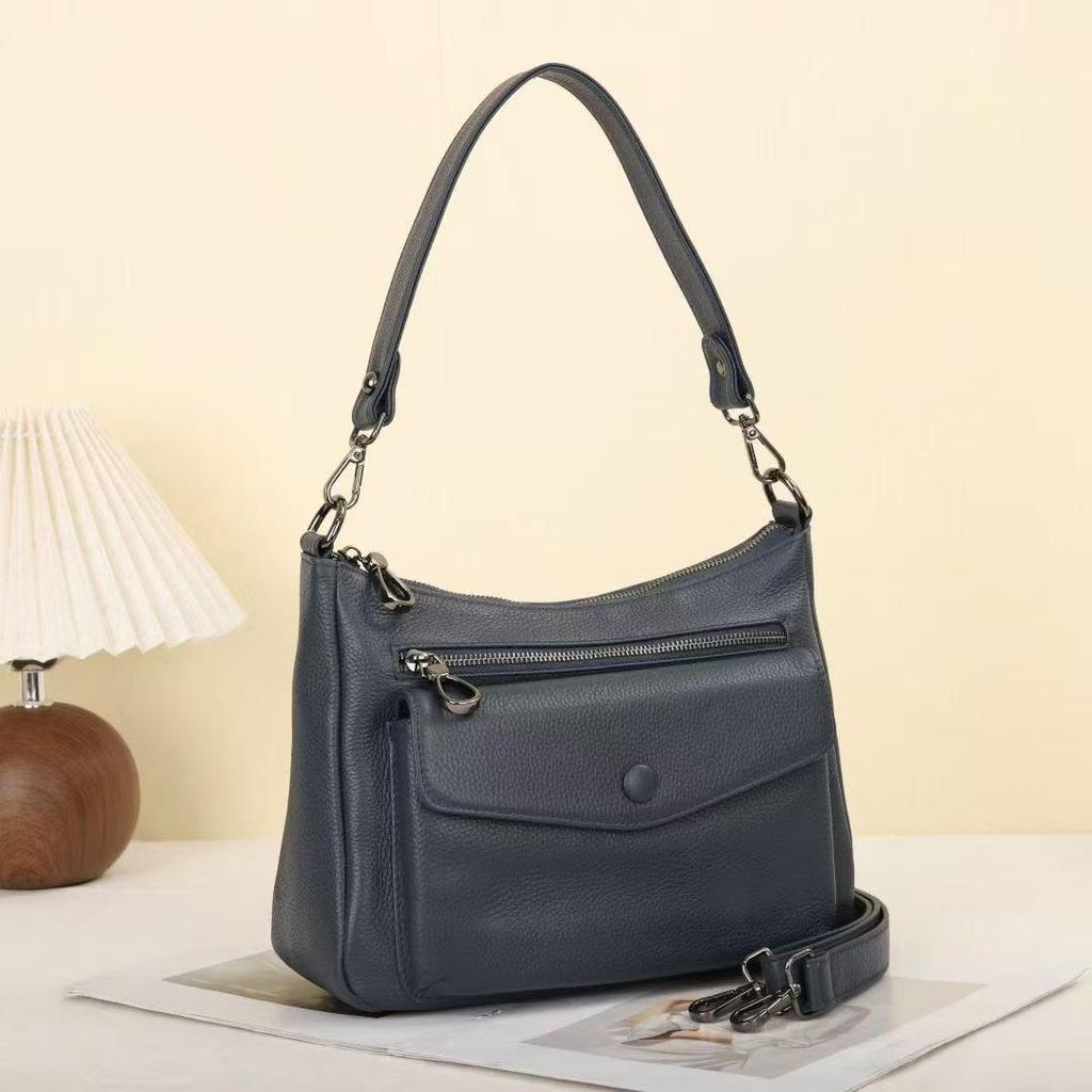 Stylish Commuter Crossbody Bag: Versatile High-End Small Square Design
