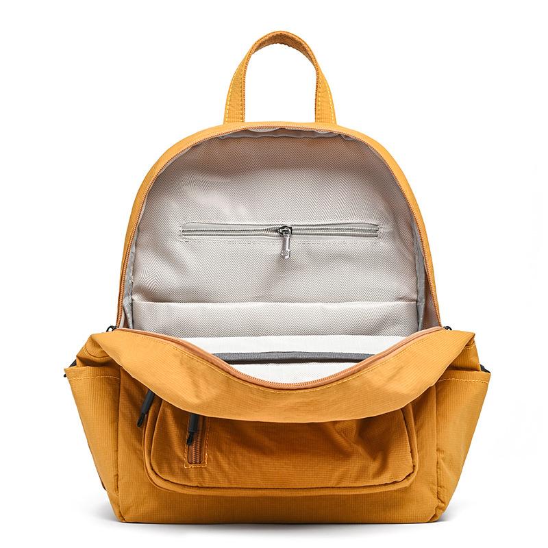 Schoolbag Lightweight Nylon Backpack Women's New Seasonal Casual Versatile Large-capacity Backpack Simple and Fashionable Commuter Bag