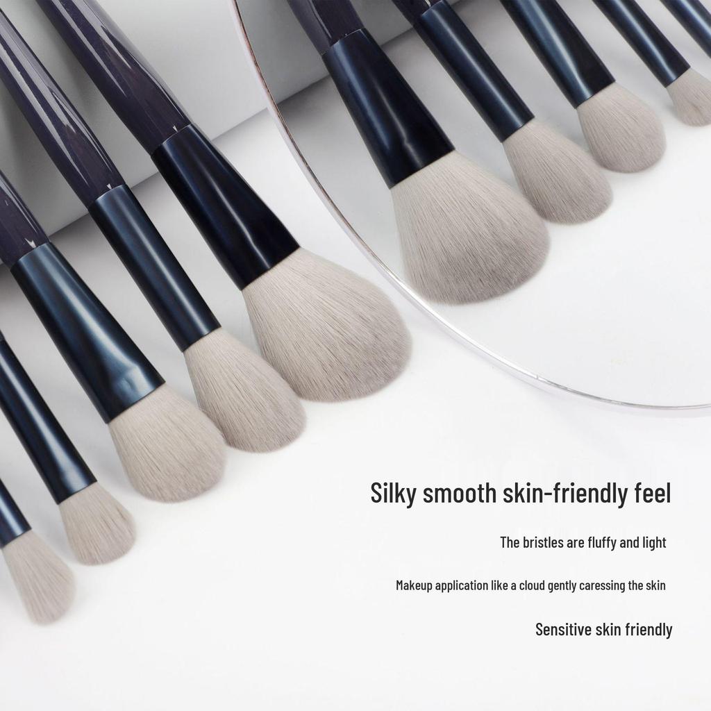 Complete Makeup Brush Set: Eyeshadow, Loose Powder, Blush, Highlighter & Concealer Tools with Soft Bristles for Beginners.
