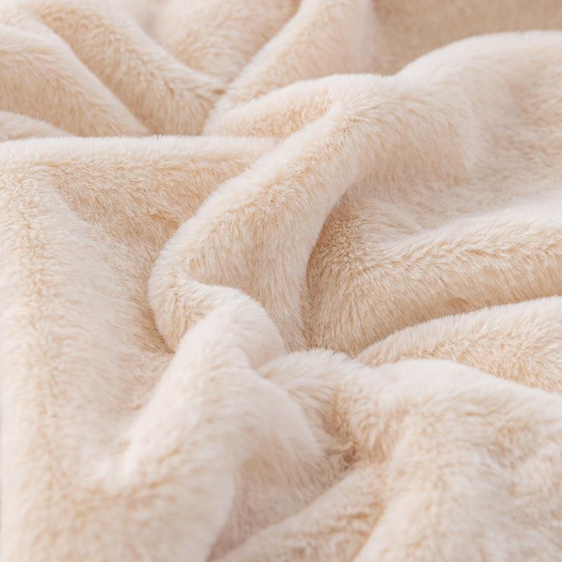 Ins Solid Color Fleece Blankets Autumn and Winter Faux Fur Blanket Air Conditioning Quilt Portable Warm Soft Color Home Fabric