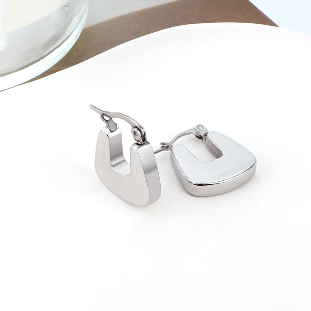 

Temperament U Shape Circle Round Earrings Jewelry for Woman Ladies Trendy 2026 Smooth Mental Gold Plated High Quality Hoops