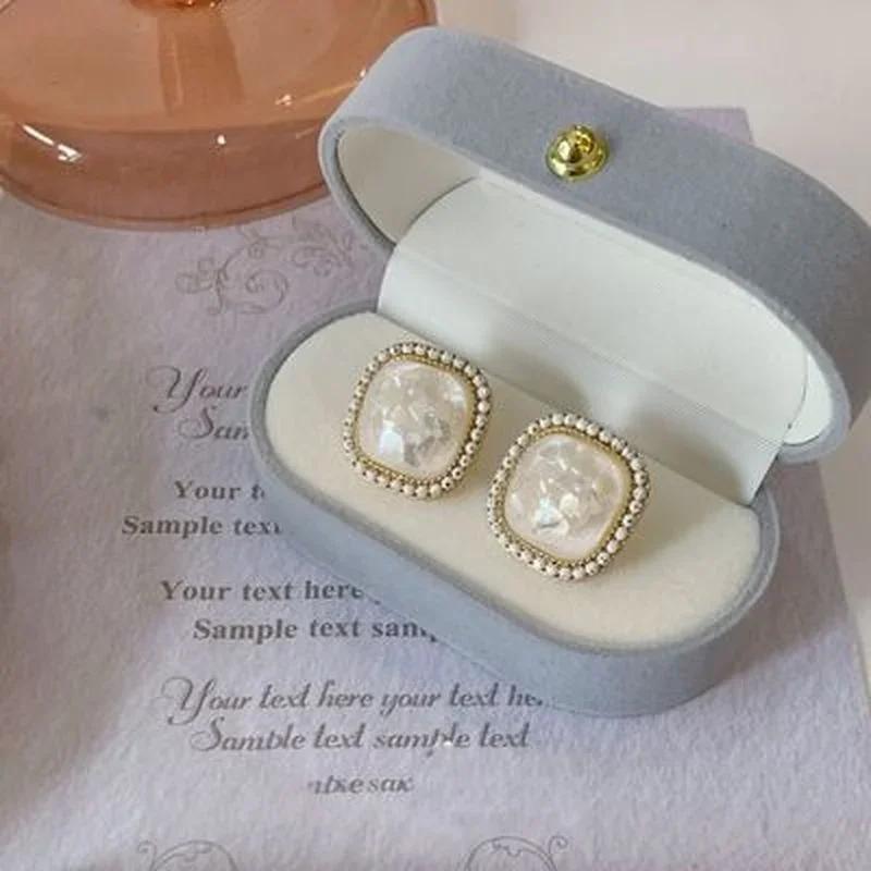 Vintage Hong Kong Style Earrings White Shell Fragments Square Gemstone Earrings Female 925 Silver Needle Earrings Korean Earring