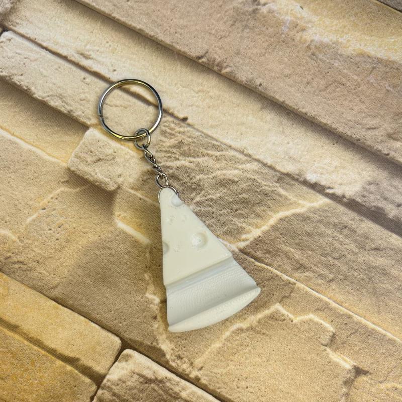 Cheese-Shaped Phone Stand With Keychain Desktop Ornament, Lightweight And Portable Phone Holder