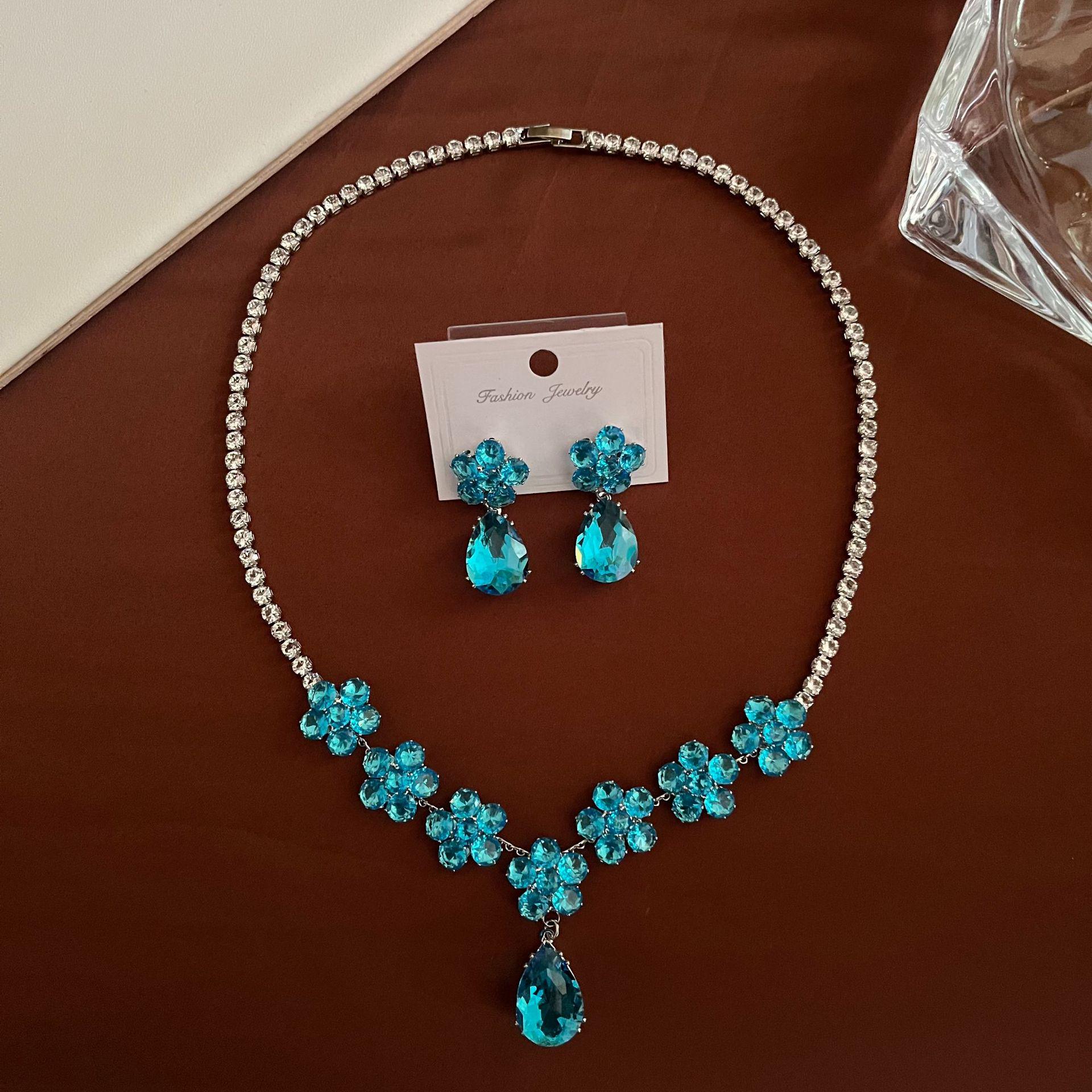 Luxury Zircon Flower Necklace & Earring Set: Elegant European-American Design