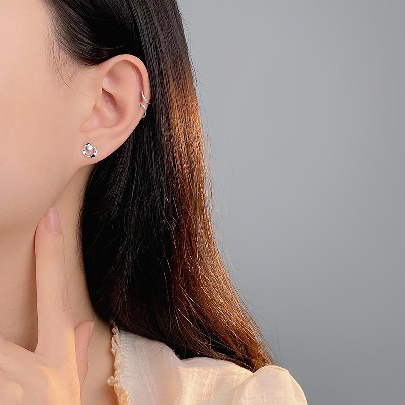 Fashionable Möbius Ring Earrings For Women Lamp Luxury Simple And High-End New Style Earrings Premium Durable Quality