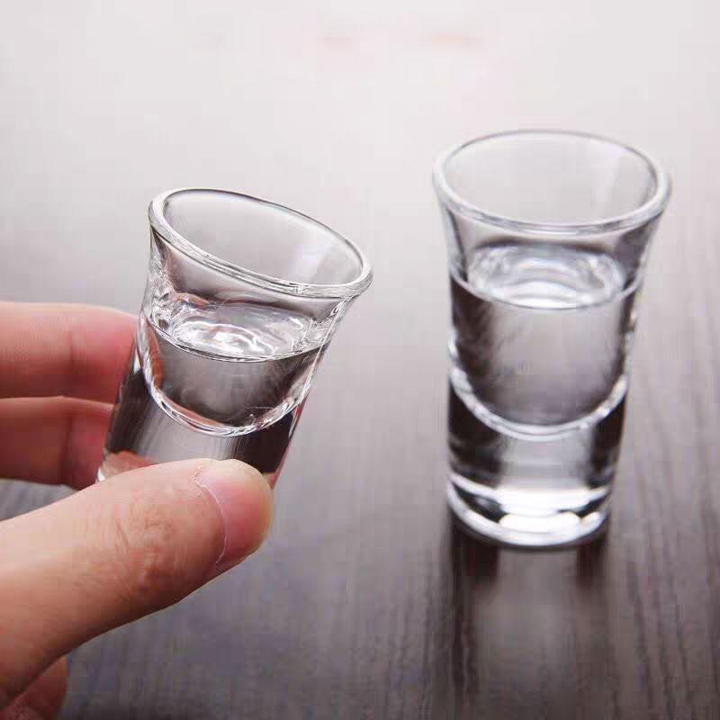 6pcs Glass Wine Glasses of Two Sizes Small Gifts for Festivals Small Wine Glasses for Gatherings Small Presents Christmas Gift