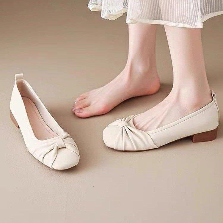 Mary Jane Single Shoes Women's Low-heeled Grandma Shoes, Shallow Mouth and a Sweet Pedal with Skirts, Autumn New Thick-heeled Doudou Shoes