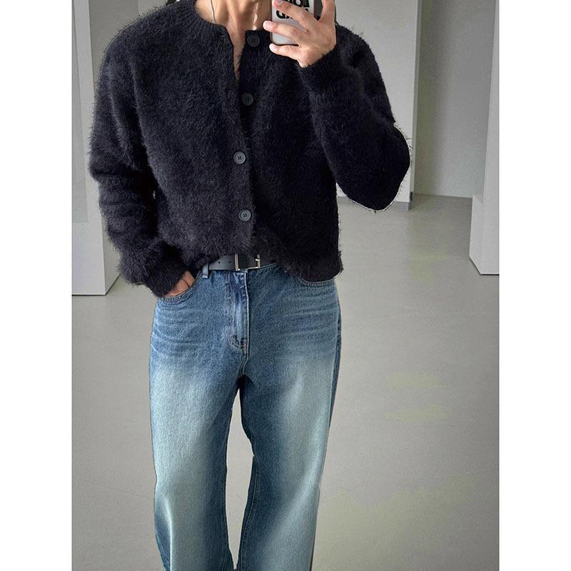 Cardigan Tricot Blanc Doux et Moelleux pour Homme - Style Coréen, Confortable et Chaud, Col Rond, Coupe Ample