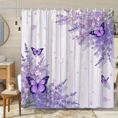 Duschvorhang: Lavendelblüten und lila Schmetterlinge für eine heitere und von der Natur inspirierte Badezimmerdekoration