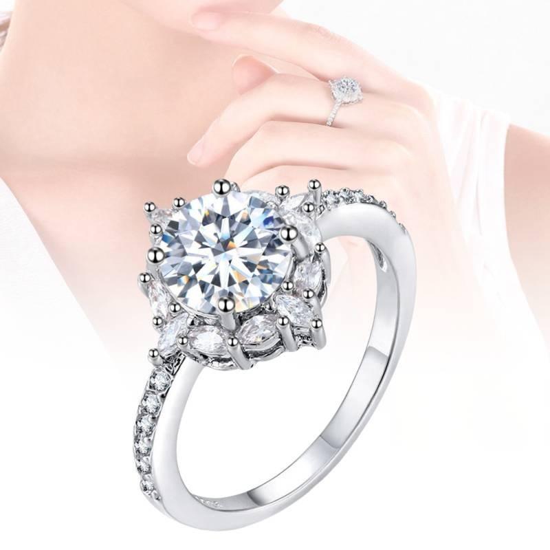 Luxurious Brass And White Steel Ring Stunning European Style Jewelry