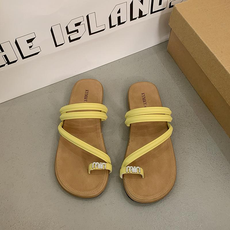 

6820 slippers women s outer wear 2025 new summer thick heel temperament French toe fashion niche high-end sandals 40 жёлтый