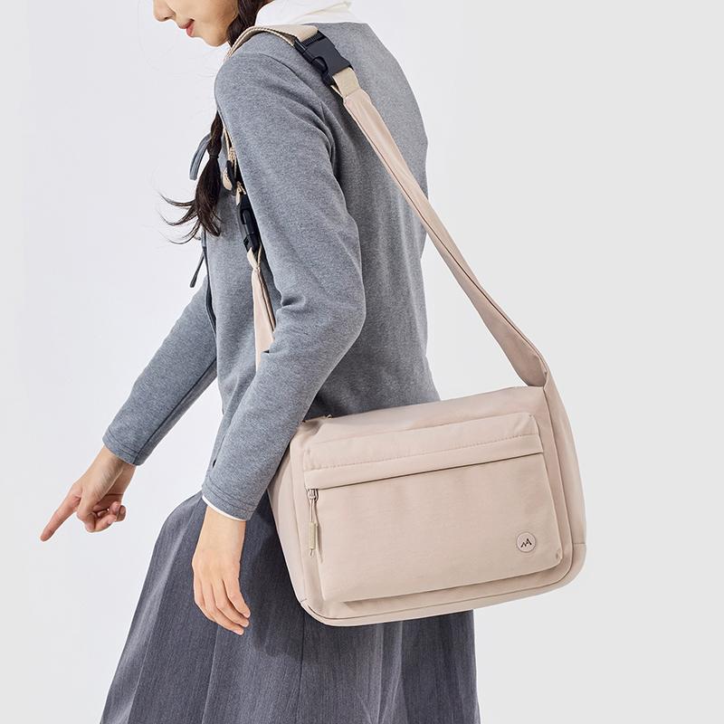 Women's Nylon Bag Commuter Shoulder Bag Large Capacity Travel Crossbody Bag