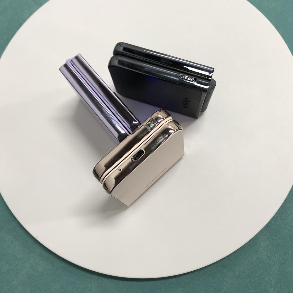 F265 Flip Phone 2.55 Inch 1400mAh FM Radio Camera Flashlight 4 SIM Card 2G Feature Phone