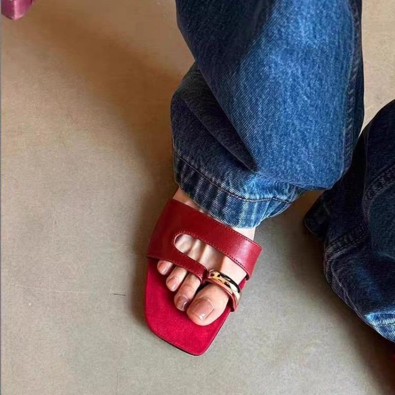 Fashion Women Slippers Casual Anti-slip Designer Slippers Comfortable Outdoor Sandals Fashion Elegant Flat Shoes Summer New Slides Women