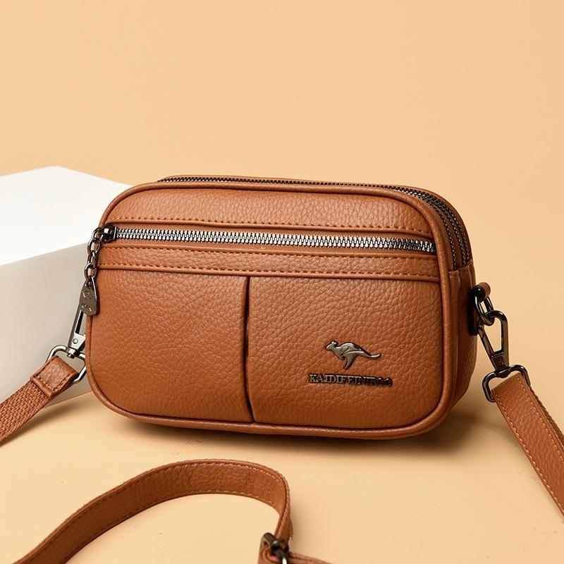 A Fashionable Single-shoulder Bag with Multiple Zippers and A Crossbody Bag for Middle-aged Mothers