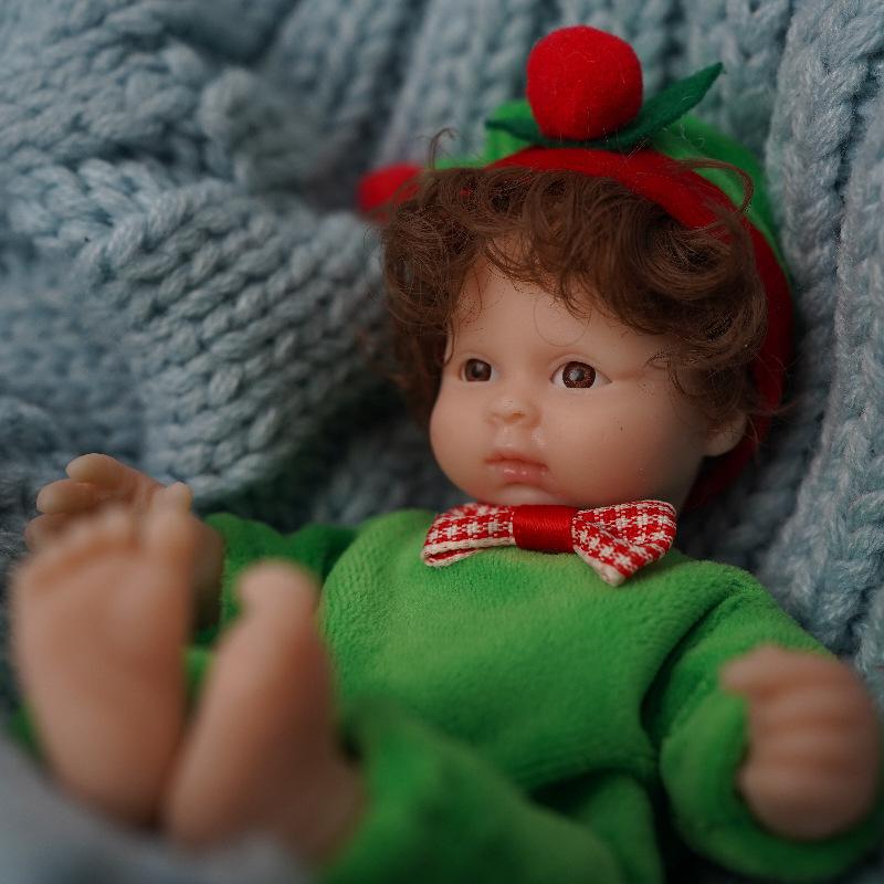 6 İnç Mini Aptalca Sevimli Yeniden Doğuş Bebeği Yumuşak Dokunuş Tam Vücut Vinil Katı Yeniden Doğmuş Bebekler Çocuklar için Giyim Noel Tulumu Simülasyon Bebek Çocuk Sürpriz Hediyeleri