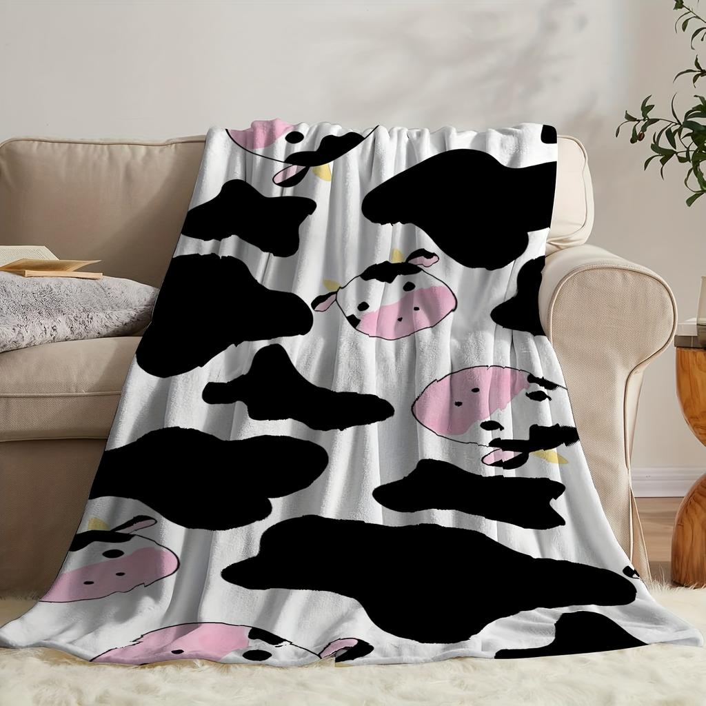 1pc Cartoon Cow Theme Pattern Blanket, Polyester Fabric, Machine Washable, Suitable for Bedroom and Living Room