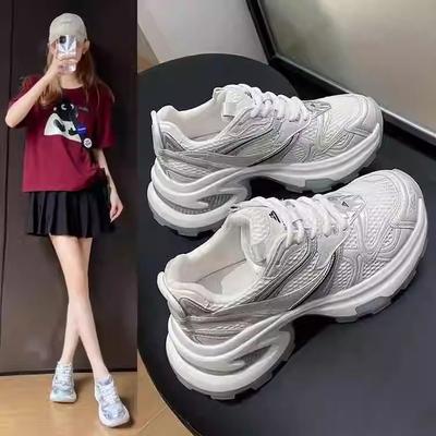 Chaussures de papa argentées à semelles épaisses pour femmes, été nouveau, rue frite, rehaussantes, surface en maille légère et respirante, chaussures de sport décontractées, tendance