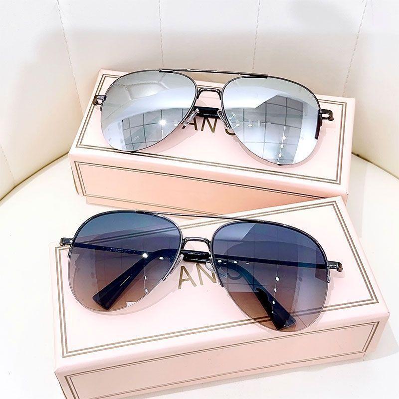 Fashionable Large Frame Pilot Sunglasses Men's Driving UV Resistant Sunglasses Women's High-end Street Photography Glasses