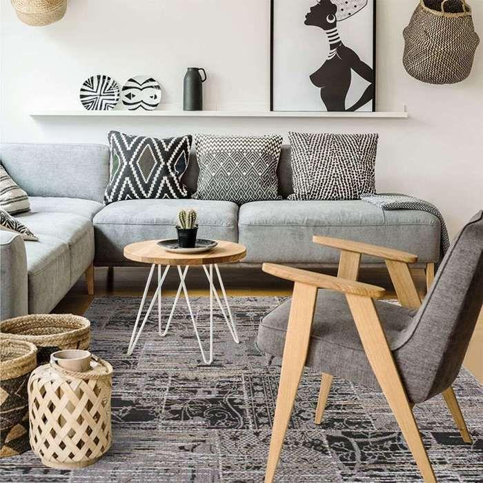 Living Room Rug with Vintage Oriental Gray Patterns 140x200