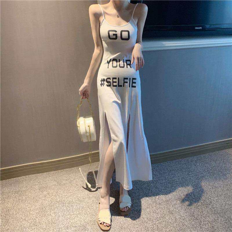 

Женское летнее платье миди без рукавов с буквенным принтом и тонкими бретельками One Size