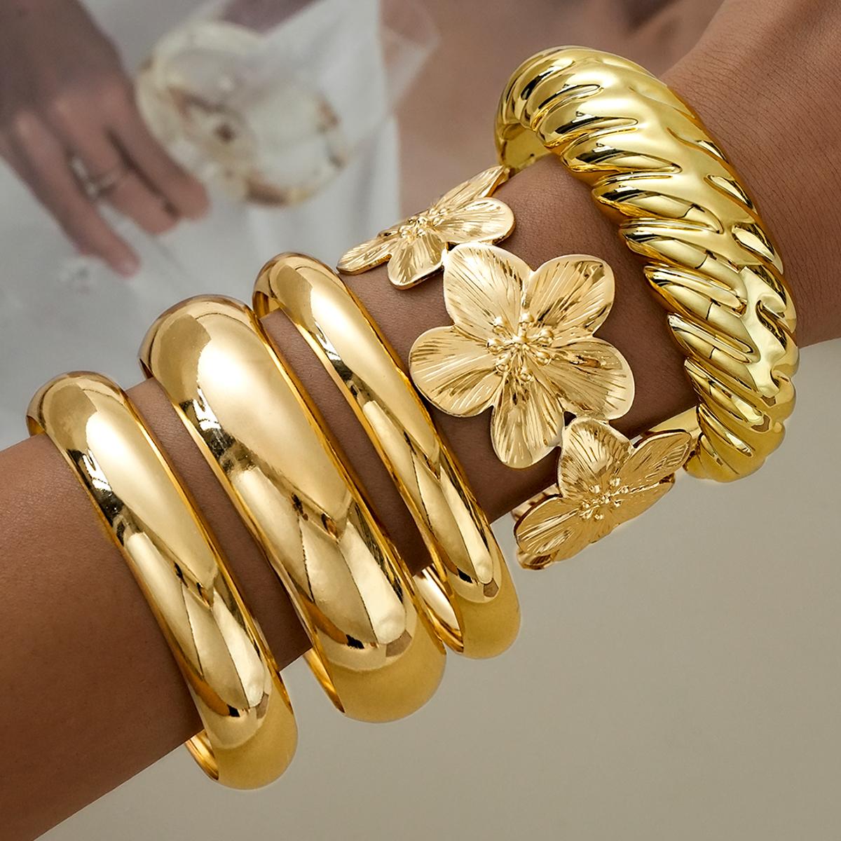 

5Pcs Gold Color Bangle Set For Women Fashion Chunky Trendy Stackable Cuff Bracelet Boho Flower Party Daily Wear Jewelry Gift New