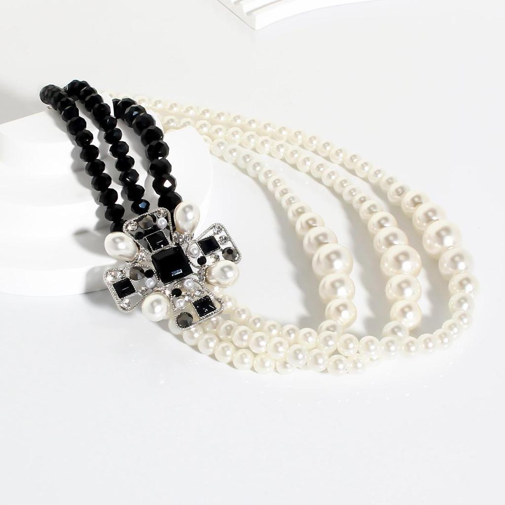 Retro Rhinestone Geometric Pearl Layered Necklace NK23600