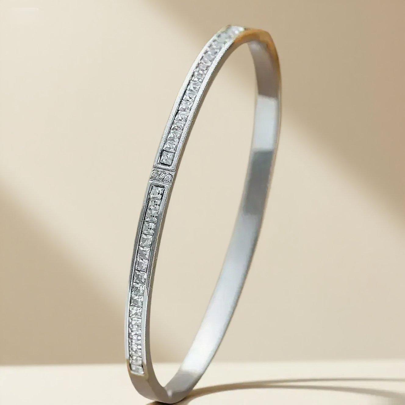 Luxury Stainless Steel Bracelet with Diamond Buckle, Starry Design, Colorfast, High-End Titanium Steel for Women