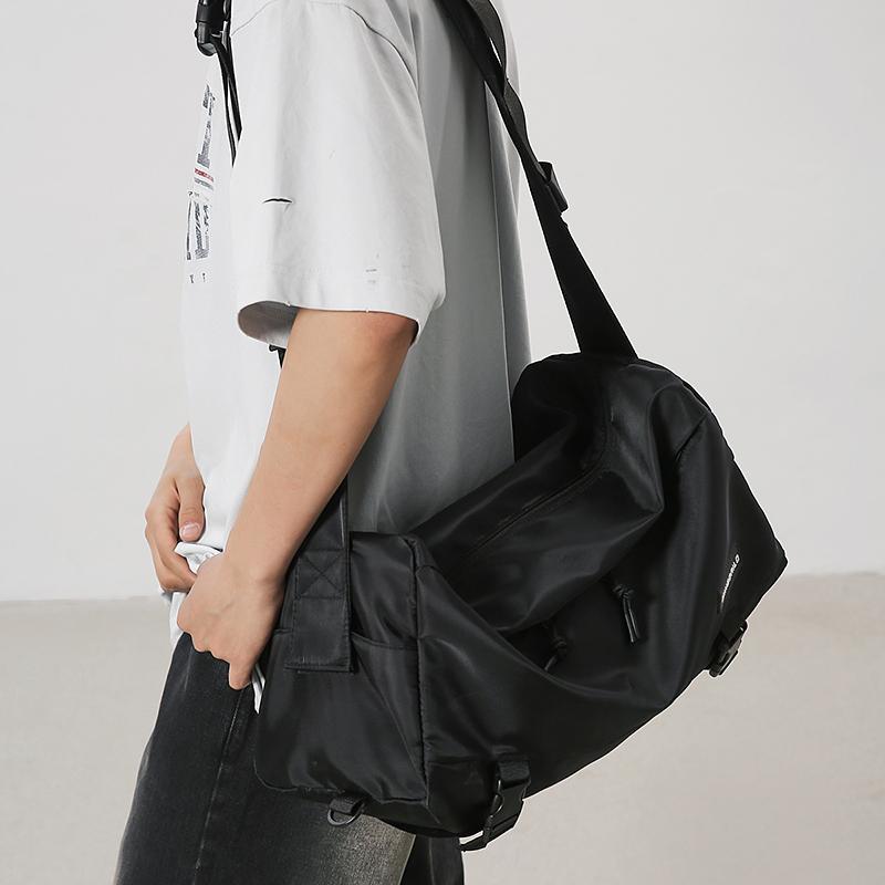 Large Capacity Duffel Bag Solid Color Short Distance Travel Bag Gym Bag Storage Bag