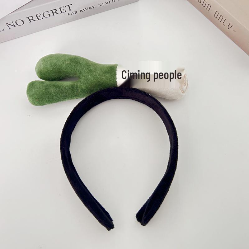 Cartoon Plush Headband: Cute Hair Accessory for Women & Kids, Perfect for Face Washing