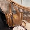 Autumn and Winter Retro Portable Tote Bag Women's 2025 New Bag High-end Sense Versatile Niche Design Shoulder Messenger Bag