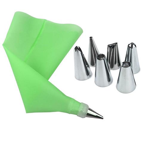 ATUCOHO Sac à Poche in Silicone per Glassa e Panna da Pasticceria Set da 6 Ugelli in Acciaio Inossidabile Set di Ugelli Decorativi per Torte Fai da Te Accessori da Cucina