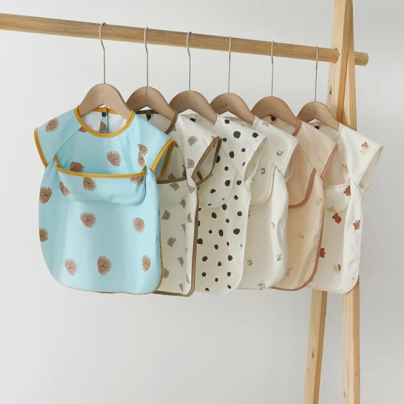 Reversible Waterproof PU Baby Feeding Shirt with Rice Pocket - Short Sleeves, Anti-Stain