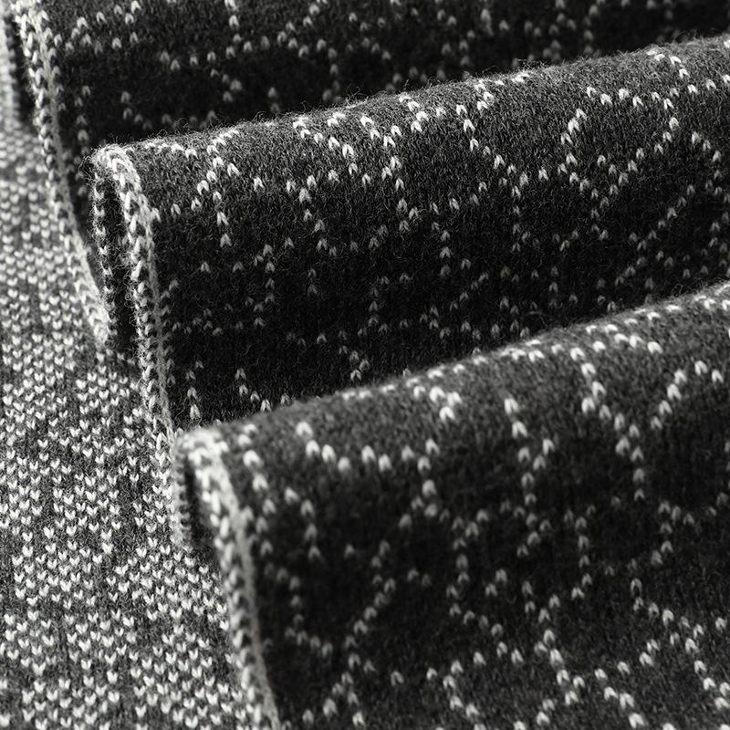 

Men s medium and long scarves with cashmere, business leisure, simple and versatile, autumn and winter, middle-aged and old 2025 people travel 180cm сірий колір