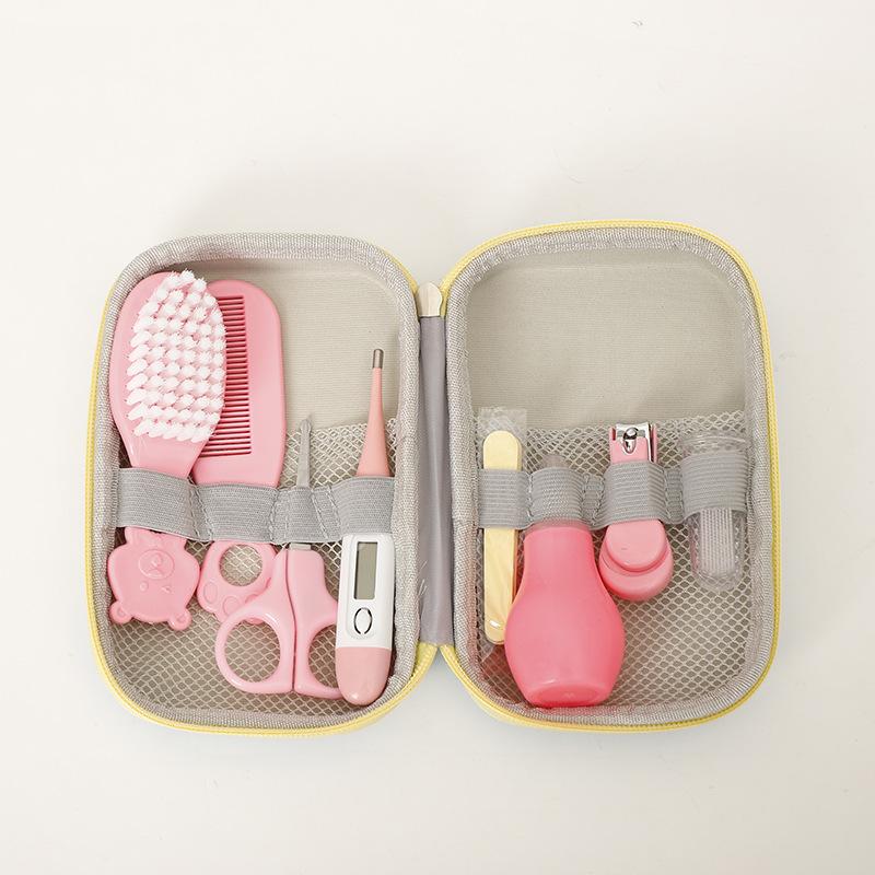 

Детские щетки, расчески, назальный аспиратор, набор термометров, набор из 8 предметов. Тщательный уход за маленькими детьми дома. Всегда имейте предметы первой необходимости.