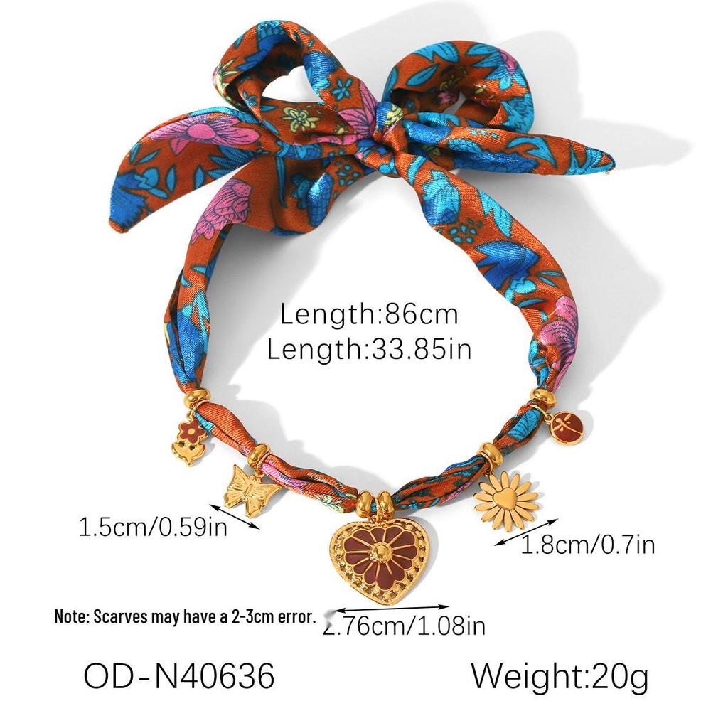 Heart Epoxy Pendant Bracelet & Stainless Steel Chrysanthemum Necklace Jewelry Set