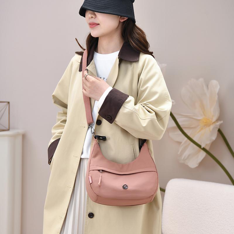 Women's Bag Mother's Bag Travel Portable Crossbody Bag Water-repellent Nylon Shoulder Bag