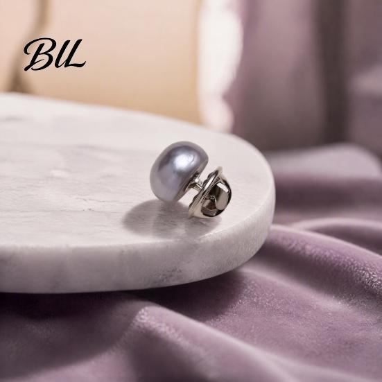 Secure Garment Fastener 5PCS Pearl Buttons for Women, Clothing Invisible Anti-Exposure Safety Pins, No Decorative Damage Iron Brooch Pins Neckline