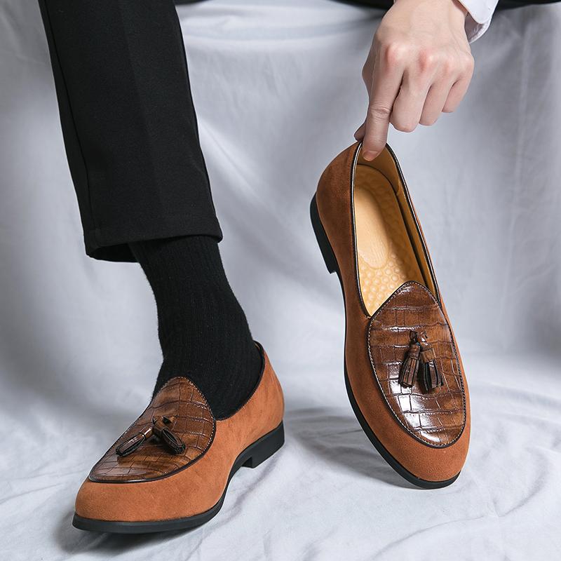New Men Casual Shoes Thick Soled Leather Loafers Business Office Shoes Shallow Mouthed Moccasins Comfortable Slip on Tassel Shoe