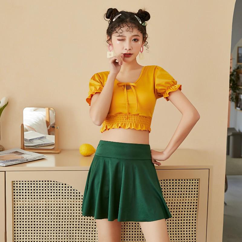 

Купальник женский приталенный в клетку в корейском стиле с юбкой-накидкой и шортиками-бойлегами, консервативный студенческий дизайн для горячих источников Large жёлтый