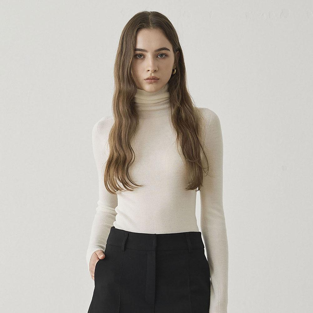 Ssikeoseun Biella Wool Blend High Neck Knit Top - White