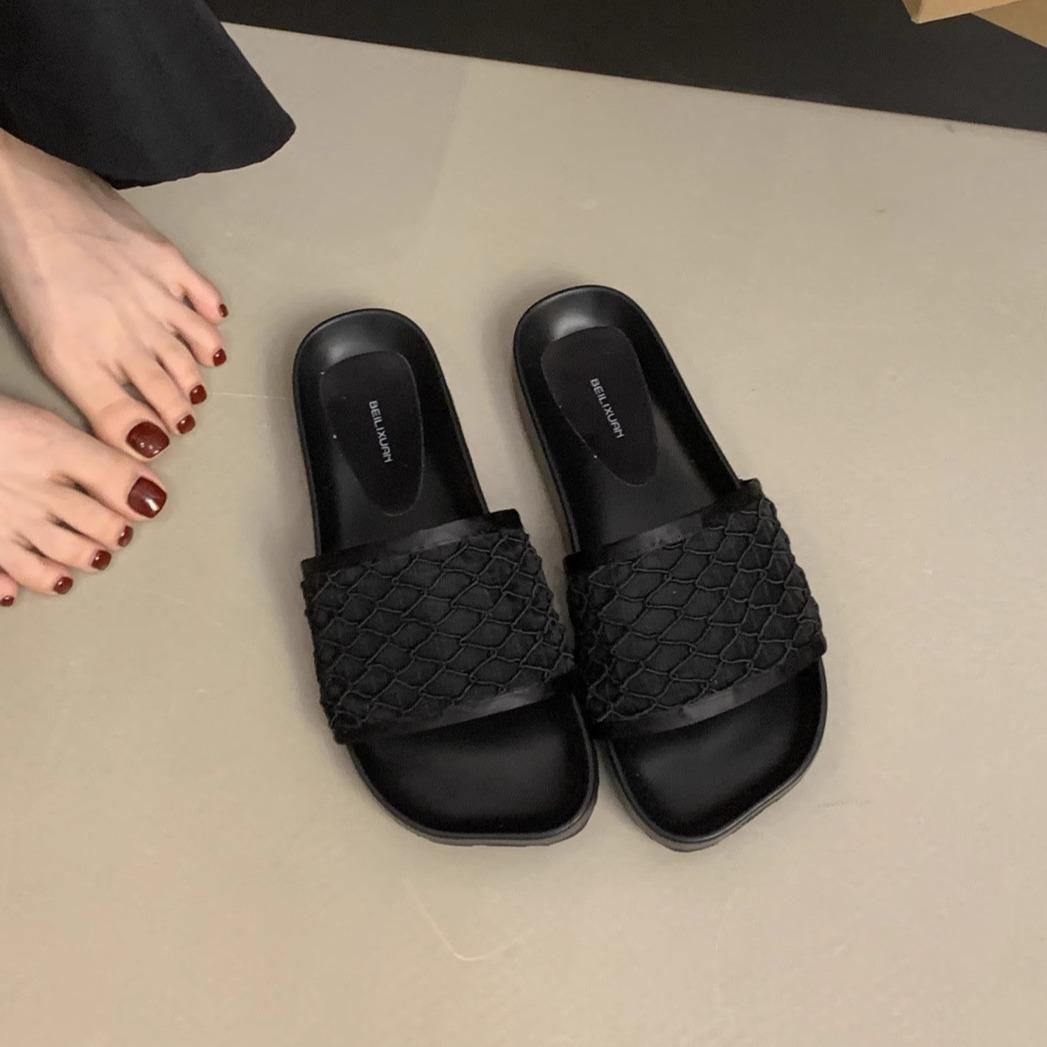 

Thick-soled slippers for women s outer wear summer new mesh square head one-word sandals soft flat-bottomed seaside vacation beach sandals 40 чорний