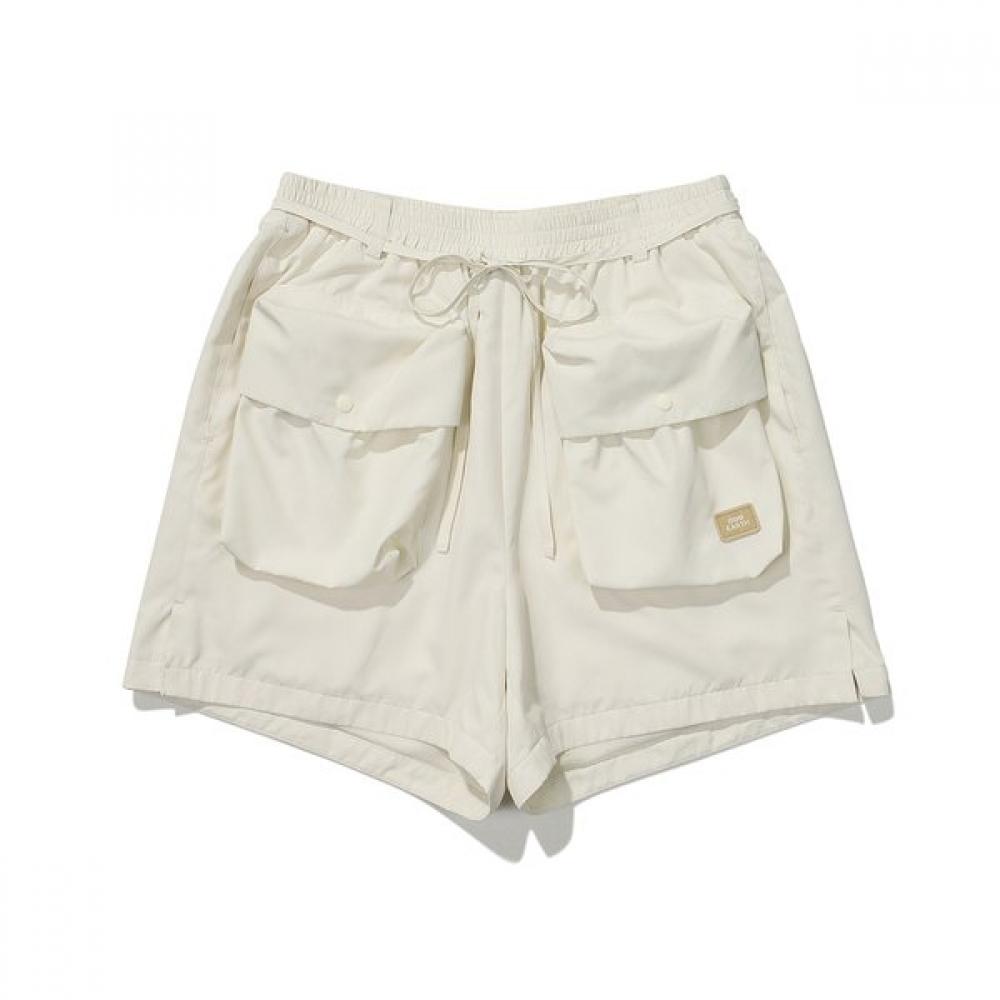 

Women Utility Half Pants Ivory [seohyun Worn] 075