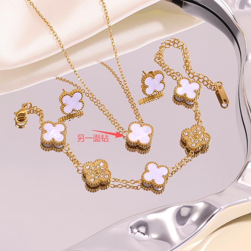 3-piece Titanium Steel Four-Leaf Clover Bracelet, Necklace and Earring Set, the perfect gift for her necklace+bracelet+earring белый