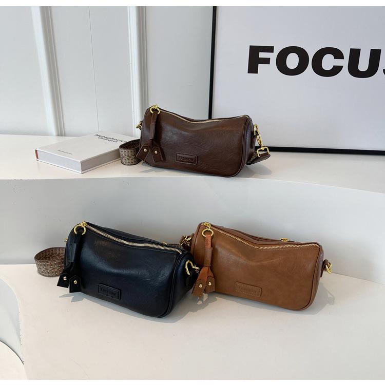 Crossbody Single Shoulder Bag Fashion Casual Simple Retro Classic Girl Style
