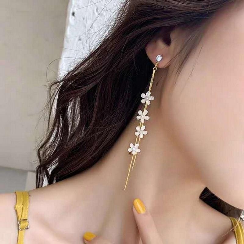 Korean Fashion Daisy Flowers Drop Earrings for Women Temperament Simple Long Tassel Earrings Female Party Wedding Jewelry Gifts