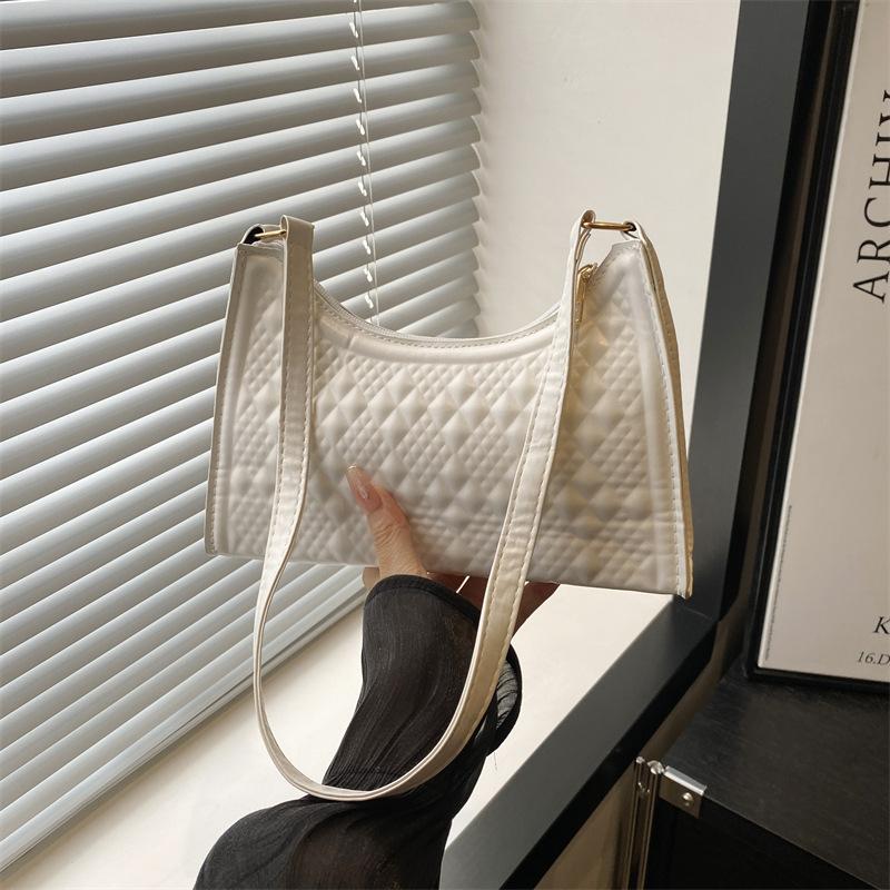 Autumn and winter tide armpit baguette bag women's bag new fashion simple design portable shoulder bag women