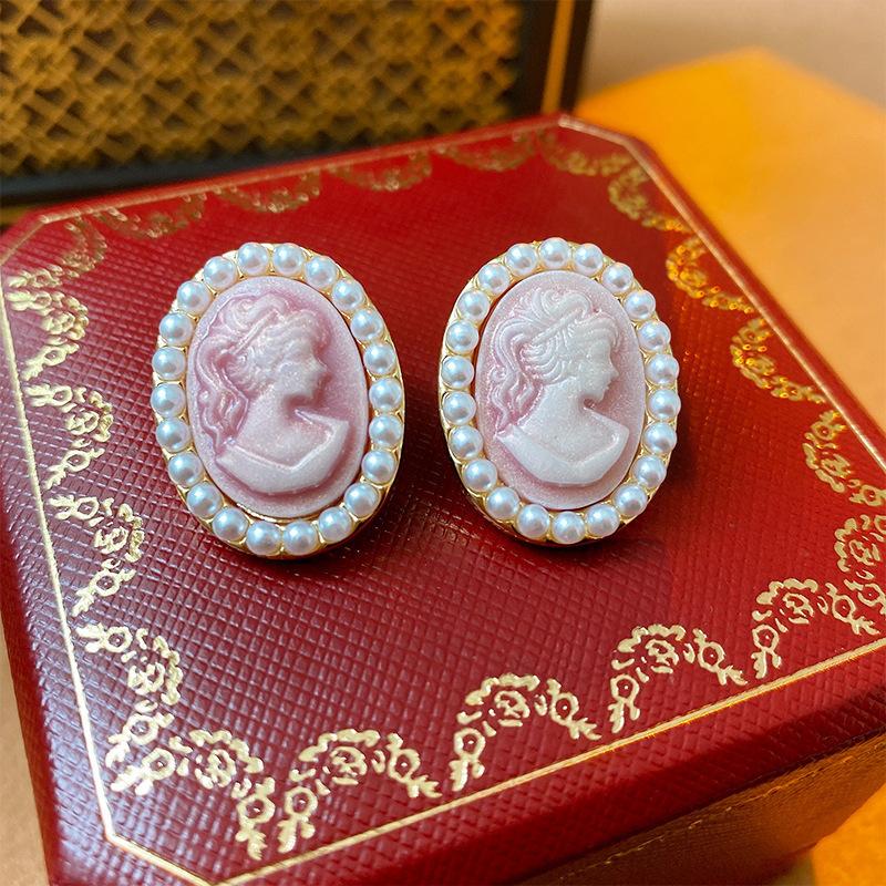 Medieval vintage earrings, court style niche high-end stud earrings Internet celebrity retro earrings jewelry women