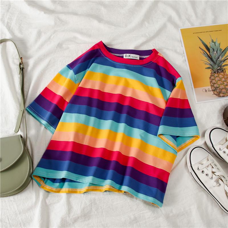 

2025 new women s spring ins rainbow striped short-sleeved T-shirt, be careful to expose the navel short summer top trend XXL