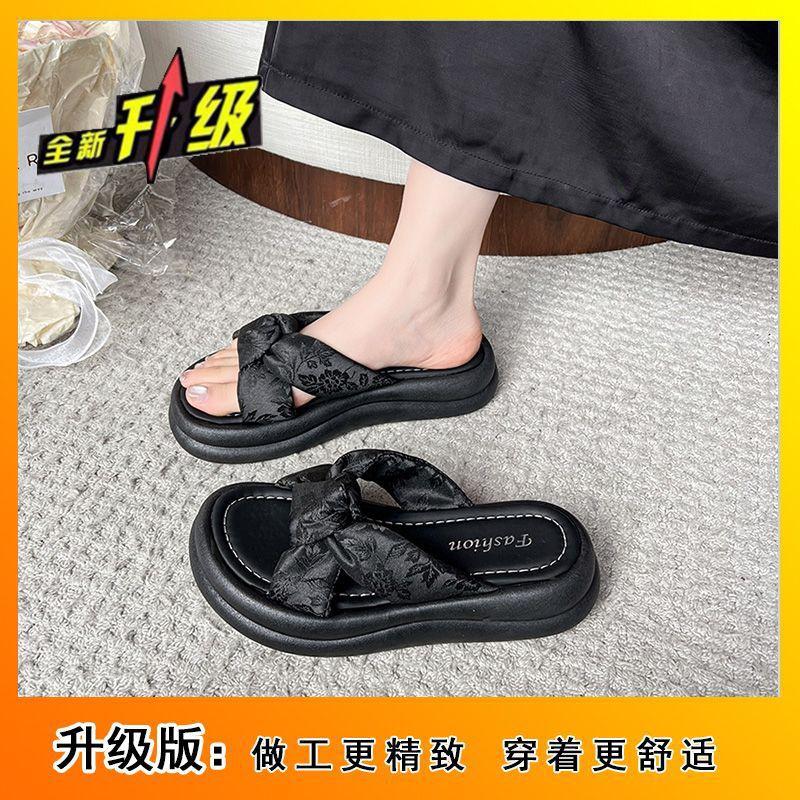 Fairy style fashion versatile popular beach shoes one-word cool slippers thick-soled slippers women's summer wear 2025 autumn new models